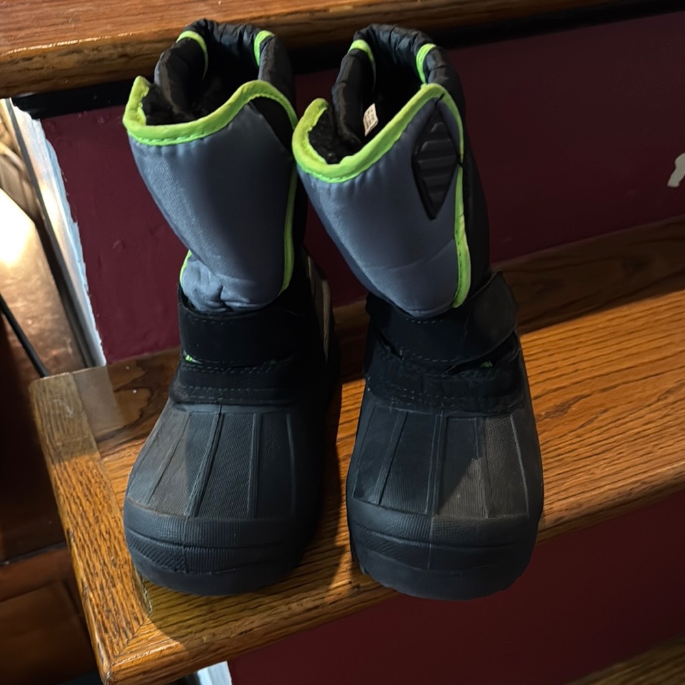Kids Black and Green Winter snow Boots